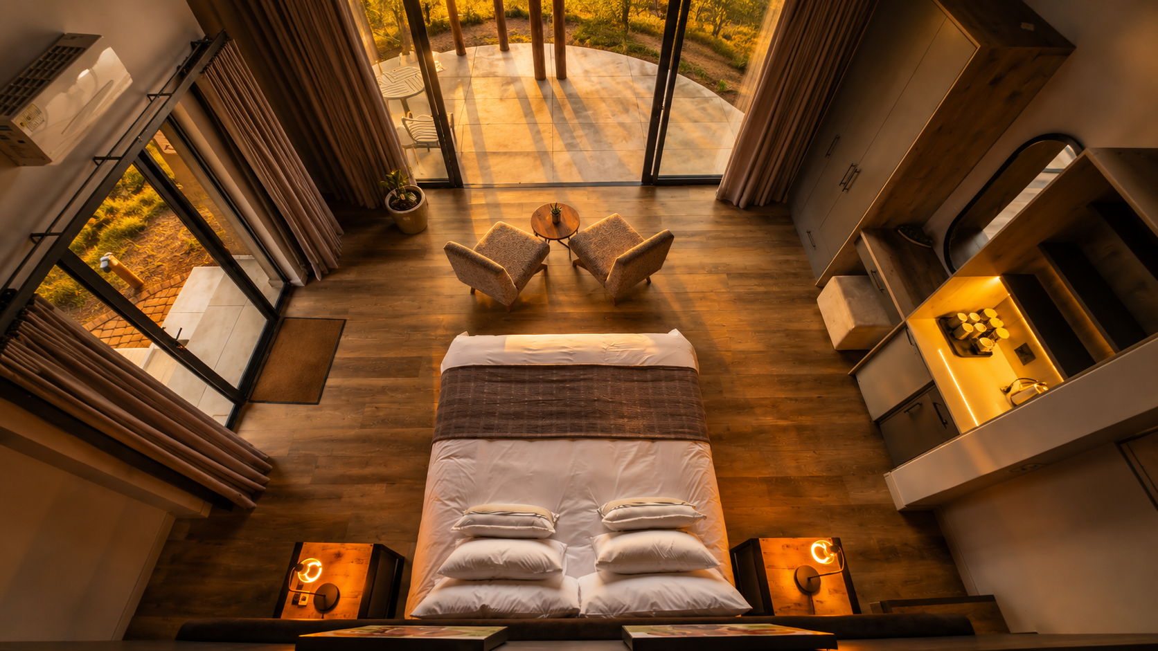 Ensuite chalet with bush view